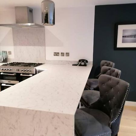 Ferienwohnung New Town House With *Free Allocated Parking* Hove Exterior foto