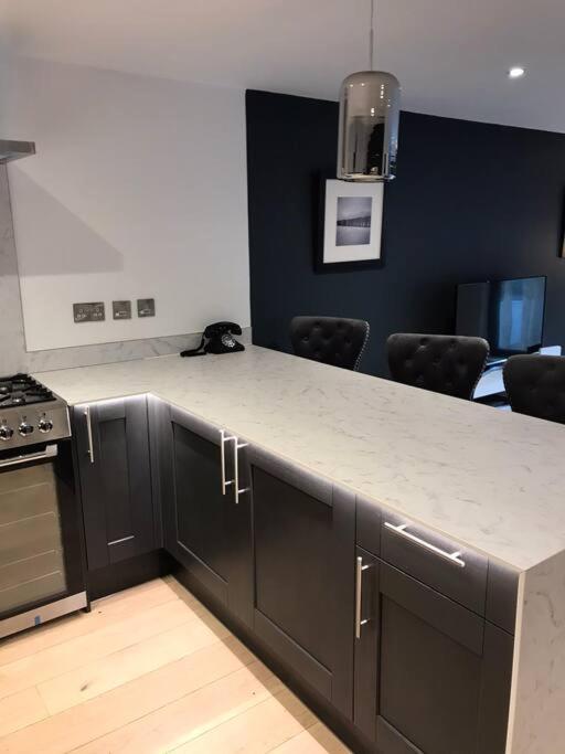 Ferienwohnung New Town House With *Free Allocated Parking* Hove Exterior foto
